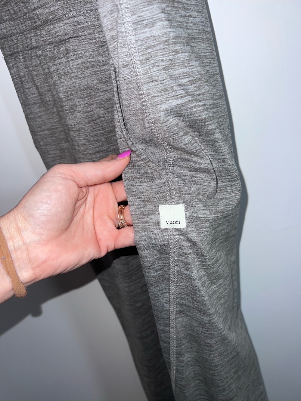 Vuori Lux Harem Jumpsuit
Sleeveless Lightweight Heather
Gray Medium xs - Picture 5 of 16